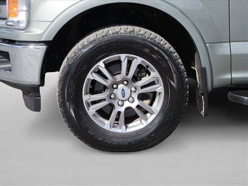Used 2019 Ford F150 Lariat w/ Equipment Group 501A Mid AWD/4WD image 29