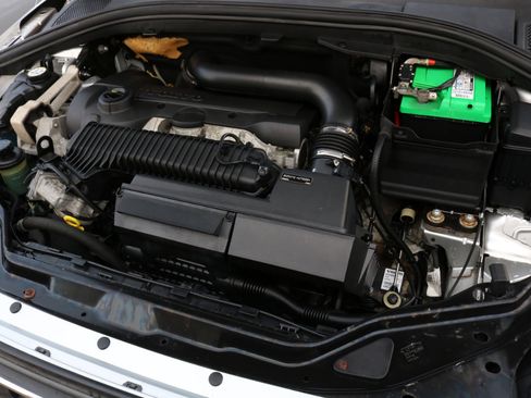 Used 2015 Volvo XC60 T5 Platinum image 52