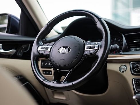 Used 2018 Kia Cadenza Technology FWD image 27