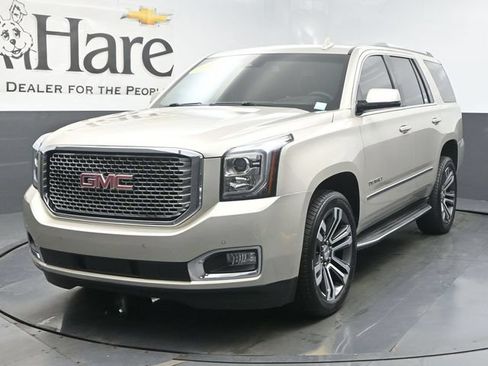 Used 2017 GMC Yukon Denali w/ Open Road Package AWD/4WD image 38