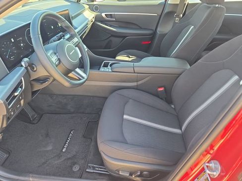 Used 2024 Hyundai Sonata SEL w/ Convenience Package FWD image 12