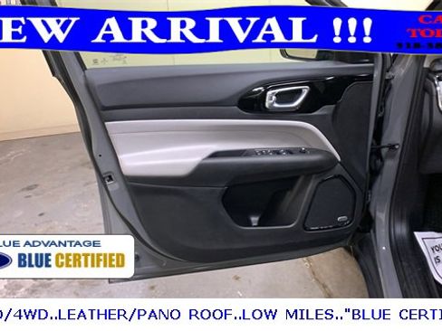 Used 2022 Jeep Compass Limited w/ Sun and Sound Group image 27