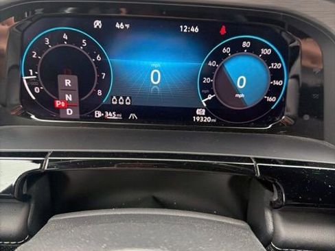 Used 2024 Volkswagen Atlas Cross Sport SE AWD/4WD image 17