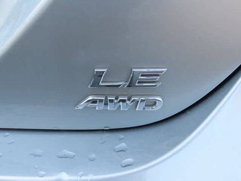 Used 2020 Toyota Camry LE image 8