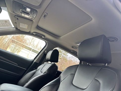 Used 2022 Kia Telluride S image 5