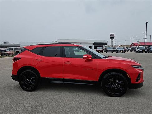 Used 2021 Chevrolet Blazer RS w/ Enhanced Convenience Package FWD image 6