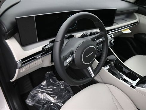 New 2026 Hyundai Tucson SEL image 16