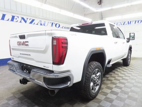 Used 2025 GMC Sierra 2500 SLT w/ SLT Convenience Package image 4