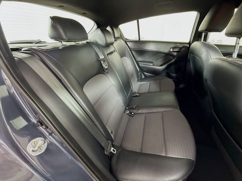 Used 2016 Kia Forte SX image 32