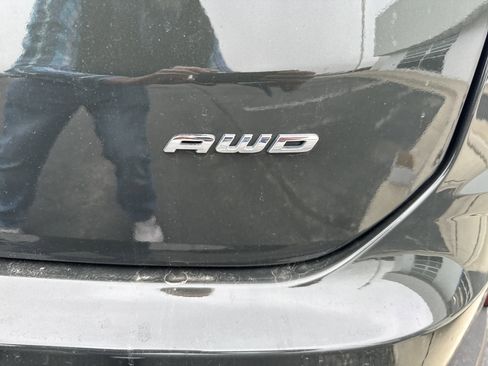 Used 2024 Ford Edge SEL w/ Convenience Package image 12