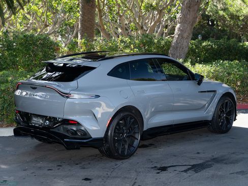 Used 2025 Aston Martin DBX 707 AWD/4WD image 3