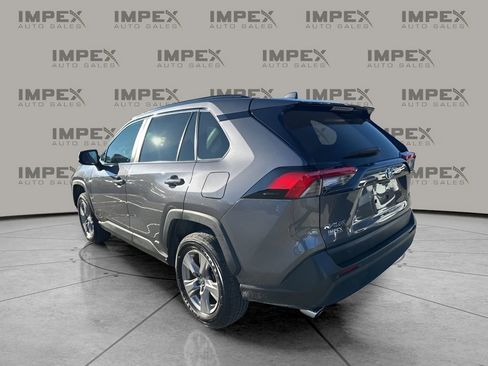 Used 2024 Toyota RAV4 XLE image 3