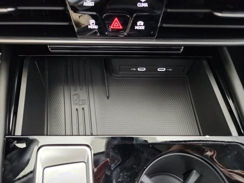 New 2026 Volkswagen Atlas Peak Edition AWD/4WD image 24