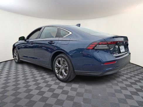 Used 2024 Honda Accord EX image 4