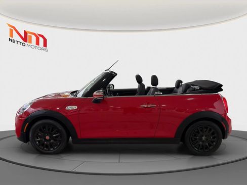 Used 2019 MINI Cooper S FWD image 2