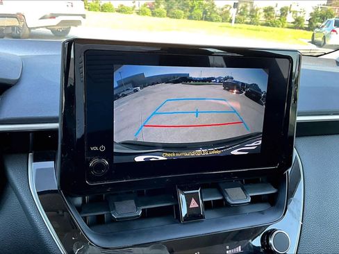 Used 2024 Toyota Corolla LE FWD image 27