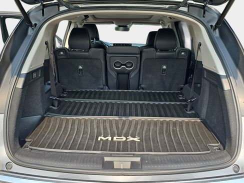 Used 2023 Acura MDX w/ Technology Package AWD/4WD image 13