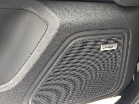 New 2026 Porsche Macan image 13