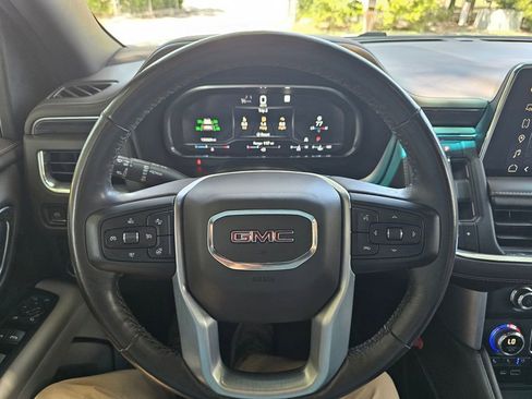 Used 2022 GMC Yukon SLT w/ SLT Premium Package RWD image 24