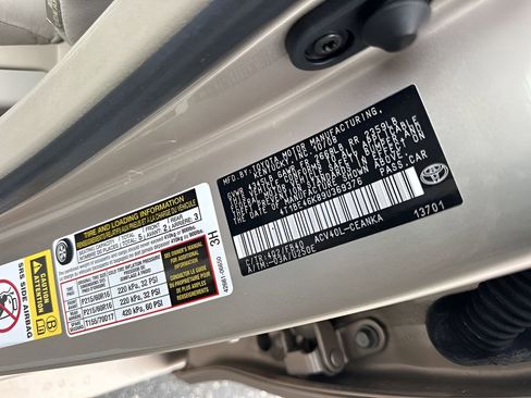 Used 2009 Toyota Camry LE image 27