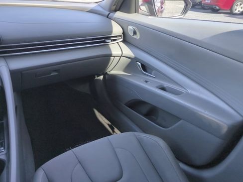 Used 2023 Hyundai Elantra SEL w/ Cargo Package image 16