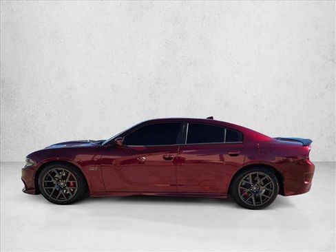 Used 2018 Dodge Charger R/T Scat Pack image 9