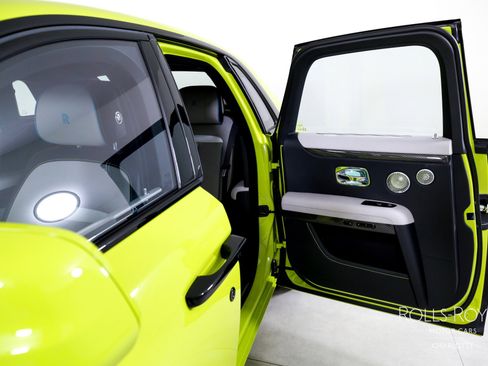 Certified 2025 Rolls-Royce Ghost Black Badge image 18