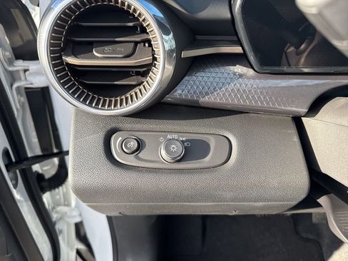 New 2026 Chevrolet Trax ACTIV w/ Sunroof Package image 24