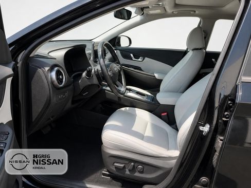 Used 2023 Hyundai Kona Limited FWD image 7