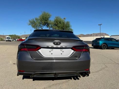 Used 2022 Toyota Camry SE w/ Carpet Mat Package (TMS) FWD image 7