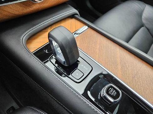 Certified 2023 Volvo XC90 T8 Plus w/ Protection Package image 26