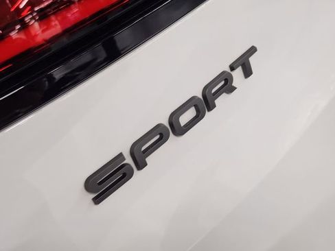 Used 2025 Land Rover Range Rover Sport SE AWD/4WD image 13