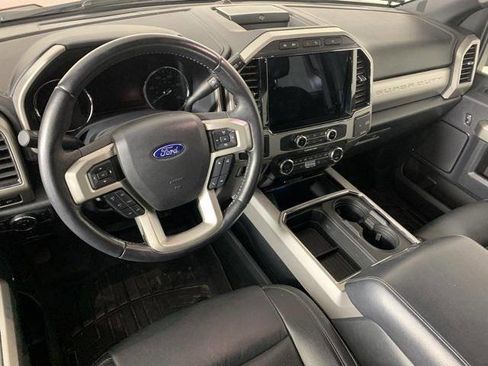 Used 2022 Ford F350 Lariat w/ Chrome Package image 5