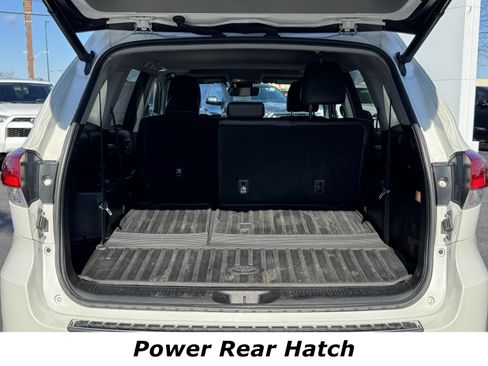 Used 2019 Toyota Highlander XLE image 13