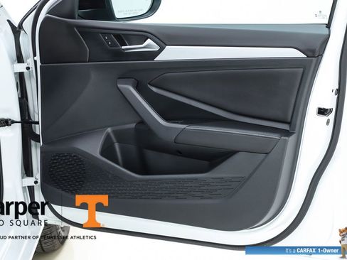 Used 2025 Volkswagen Jetta Sport image 31