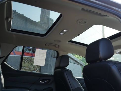 Used 2018 Chevrolet Traverse Premier AWD/4WD image 15
