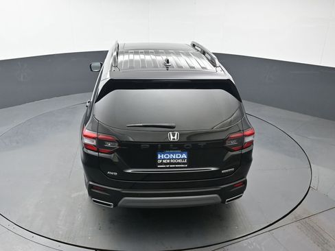 Used 2023 Honda Pilot Touring image 39