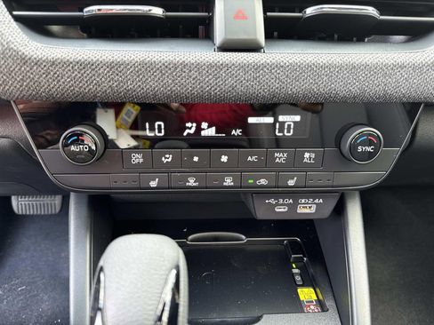 New 2026 Subaru Outback Limited AWD/4WD image 31