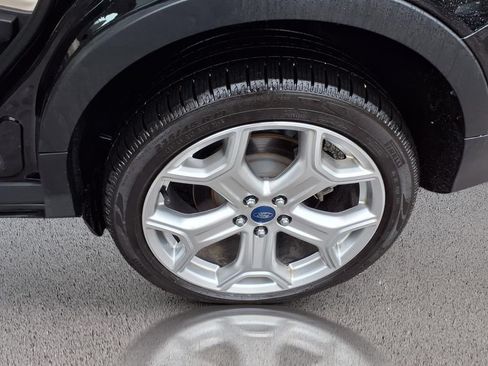 Certified 2019 Ford Escape Titanium AWD/4WD image 31