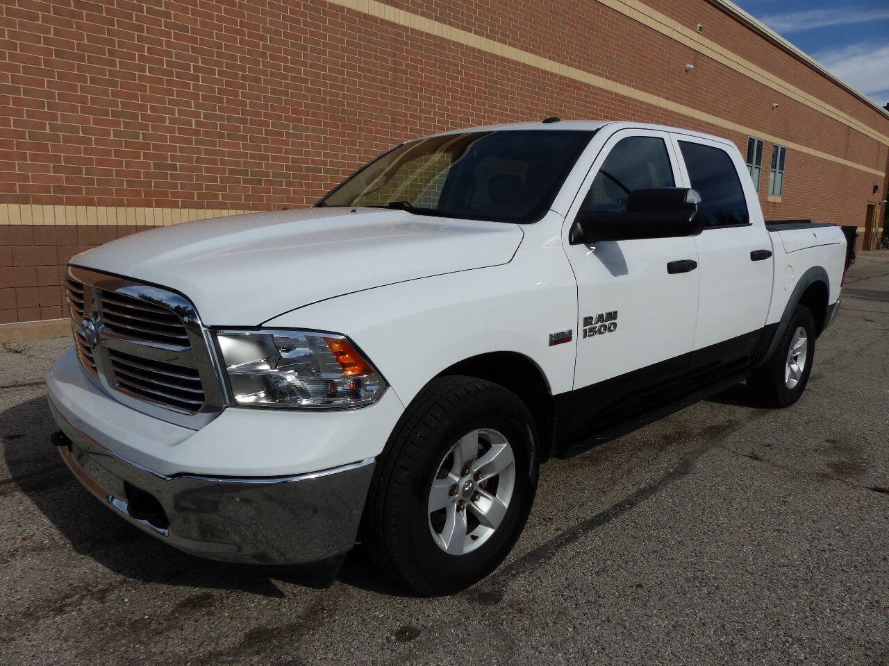Used 2021 RAM 1500 Tradesman w/ Chrome Appearance Group AWD/4WD image 5