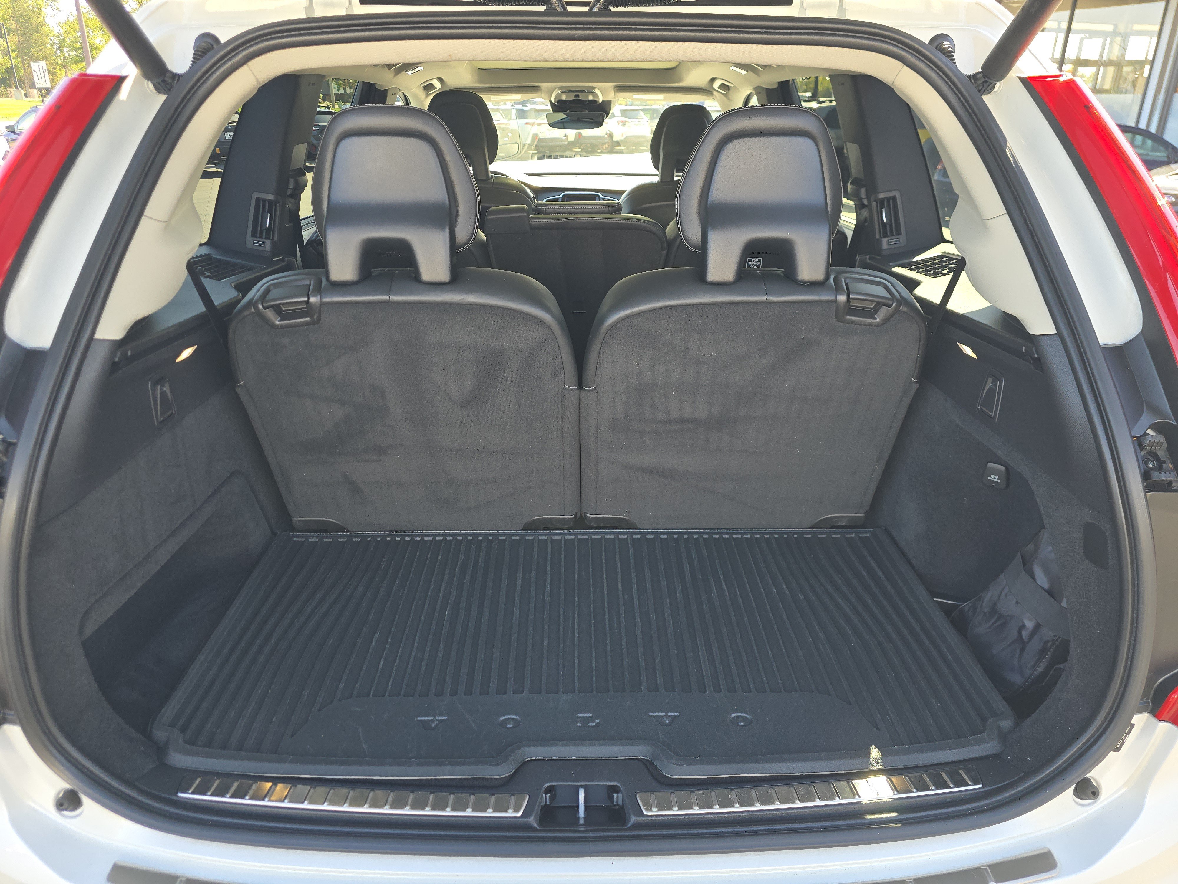 Used 2018 Volvo XC90 T6 Inscription w/ Convenience Package AWD/4WD image 17