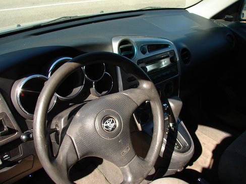 Used 2007 Toyota Matrix image 7