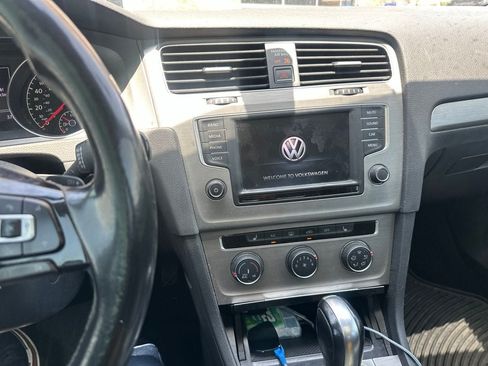 Used 2017 Volkswagen Golf Wolfsburg Edition FWD image 11