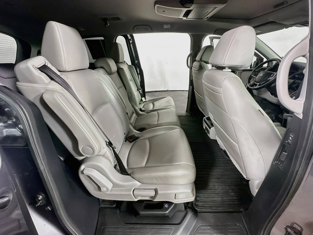 Used 2019 Honda Odyssey Elite image 12