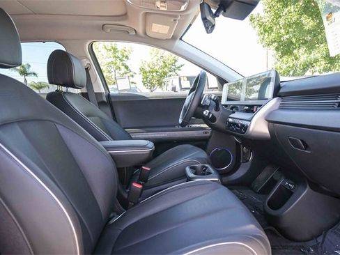Used 2024 Hyundai Ioniq 5 Limited image 18