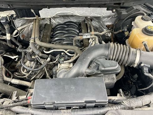 Used 2013 Ford F150 XLT w/ XLT Chrome Pkg image 24