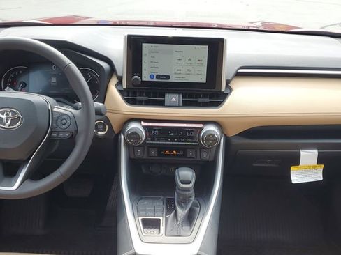 New 2025 Toyota RAV4 XLE image 28