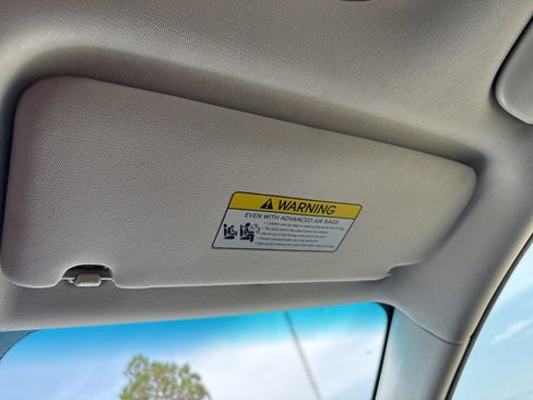 Used 2020 Kia Cadenza Technology image 35