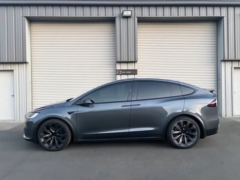 Used 2023 Tesla Model X AWD/4WD image 3