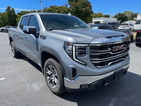 Used 2026 GMC Sierra 1500 SLT RWD image 1